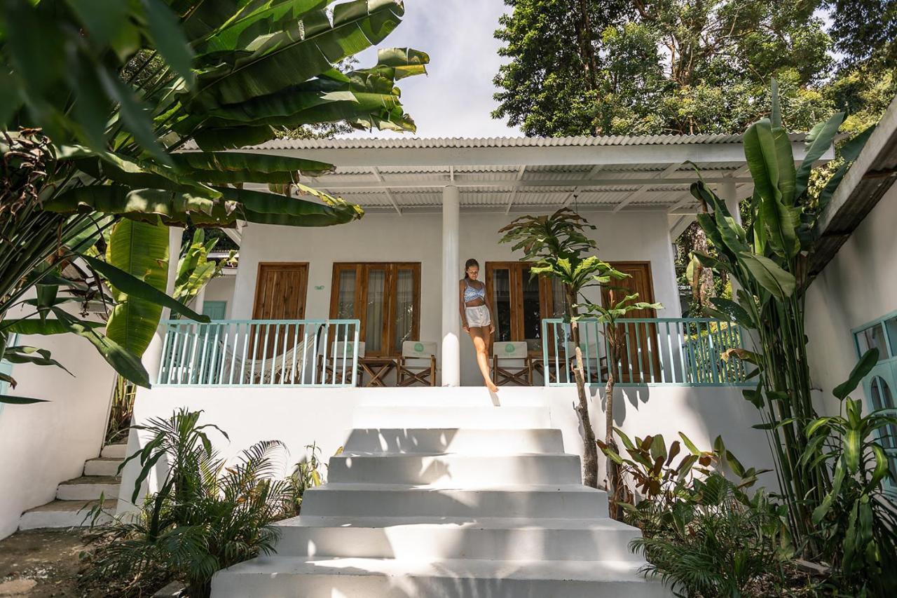 Indie Beach Bungalows Ко Чанг Экстерьер фото